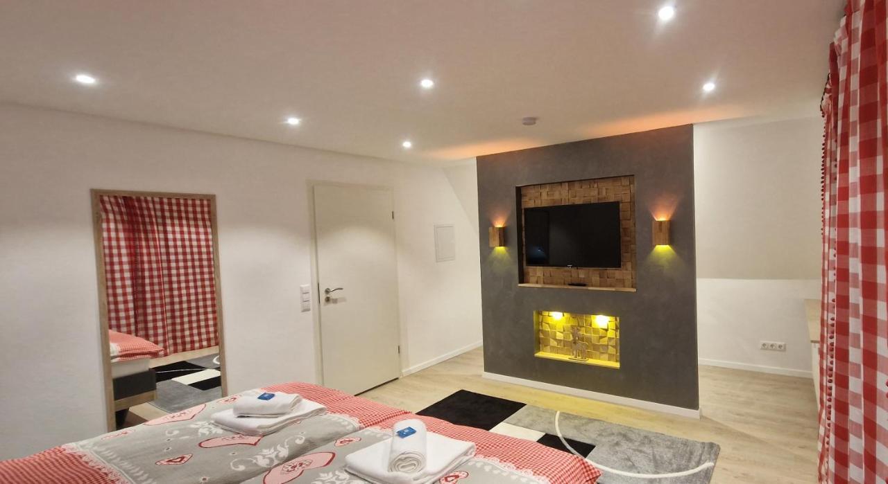 Renatas Ferienwohnung Sasbachwalden Esterno foto