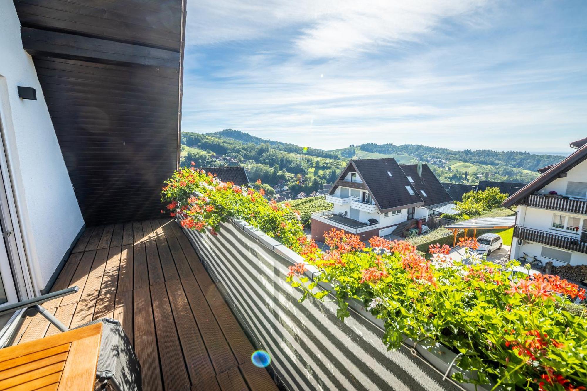 Renatas Ferienwohnung Sasbachwalden Esterno foto